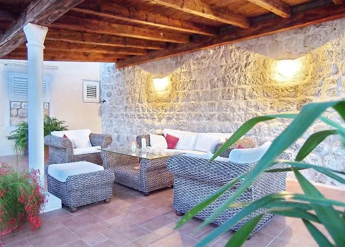 Waterfront Stone House In City Center