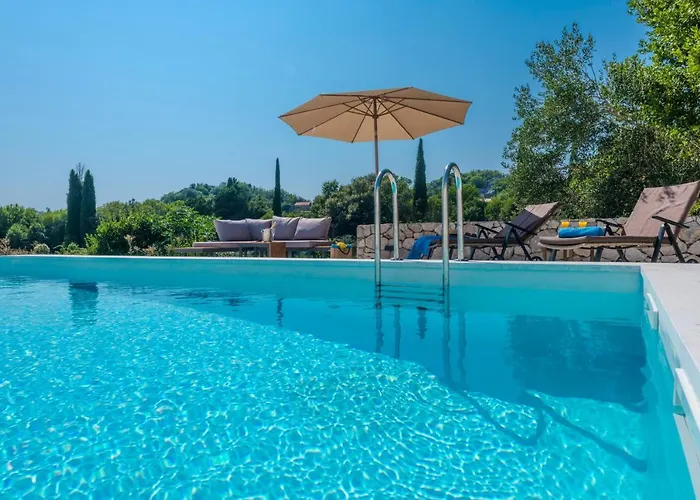 Rougemarin Heritage House With Private Pool