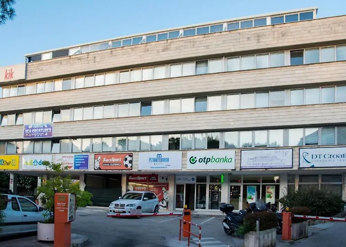 Hostel Petra Marina